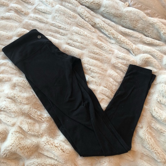lululemon athletica Pants - Classic lulu 🍋 wonder under leggings